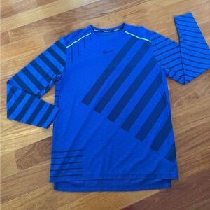 Nike Men's Shirt Long-Sleeve Running TechKnit DRI FIT
Size M Tee T Shirts